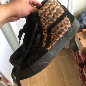 Vans Black Hightop Leopard Vans